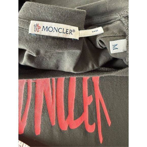 MONCLER Men’s Gray Duck Logo Graphic Print T-Shirt - Picture 9 of 13